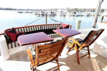 Hatteras Sky Lounge Motor Yacht