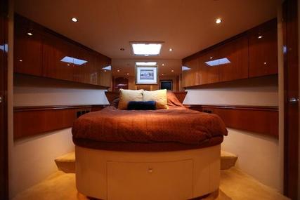 Hatteras Sky Lounge Motor Yacht