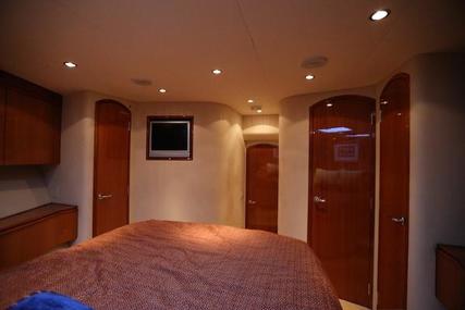 Hatteras Sky Lounge Motor Yacht