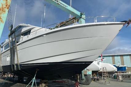 Hatteras Sky Lounge Motor Yacht