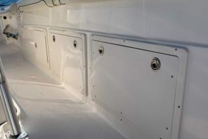 Scarab Center console