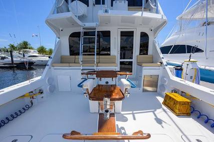 Hatteras 60 Enclosed Bridge