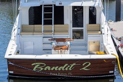 Hatteras 60 Enclosed Bridge