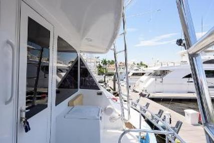 Hatteras 60 Enclosed Bridge