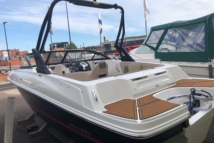 Bayliner VR4/VR5/VR6 WAKETOWER