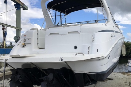 Chris-Craft 328 Express Cruiser