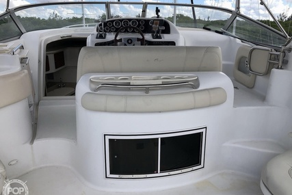 Chris-Craft 328 Express Cruiser