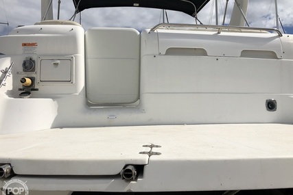 Chris-Craft 328 Express Cruiser