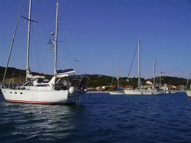 Ferretti Yachts Altura 42