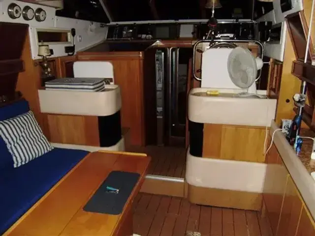 Ferretti Yachts Altura 42