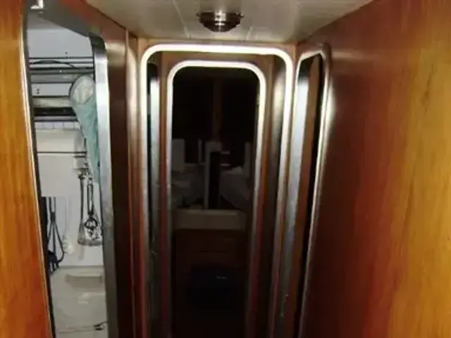 Ferretti Yachts Altura 42