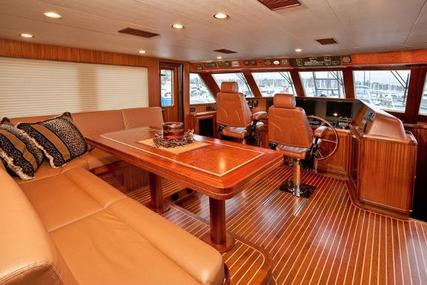 Alaskan Custom Skylounge Pilothouse