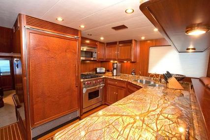 Alaskan Custom Skylounge Pilothouse