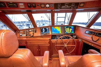 Alaskan Custom Skylounge Pilothouse