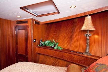 Alaskan Custom Skylounge Pilothouse