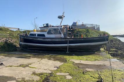 Ex Navy Pinnacle Boat