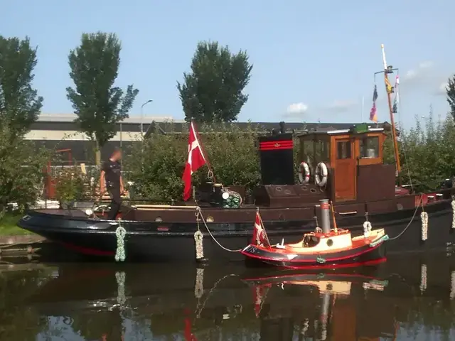 Custom Boats Converted Tug Boat