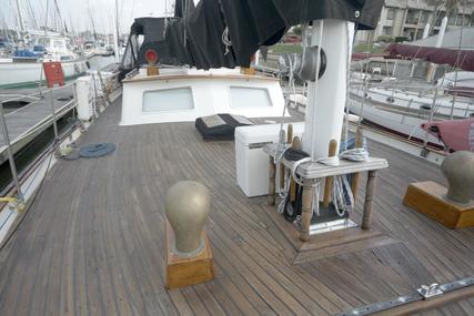 Formosa DOUBLE HEADSAIL KETCH