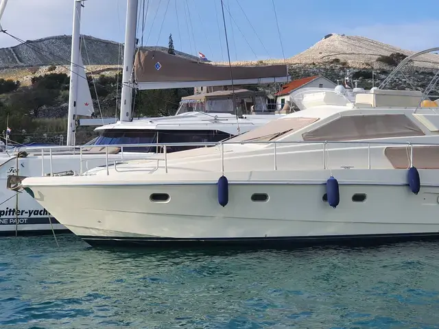 Ferretti Yachts 43