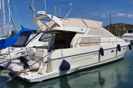 Ferretti Yachts 43