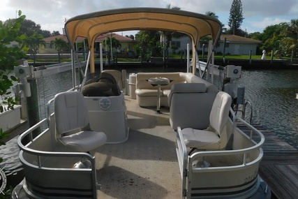 Premier Pontoons 201 Explorer