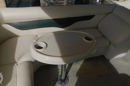 Premier Pontoons 201 Explorer