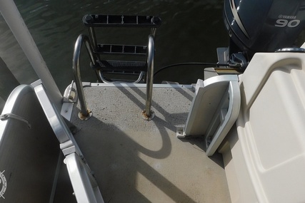 Premier Pontoons 201 Explorer