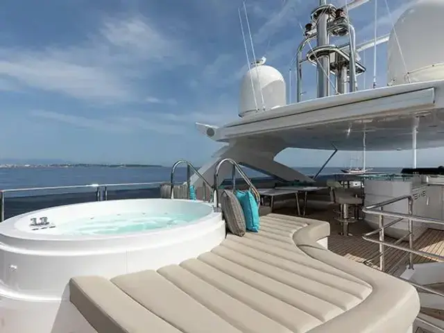 Sunseeker Yacht 131