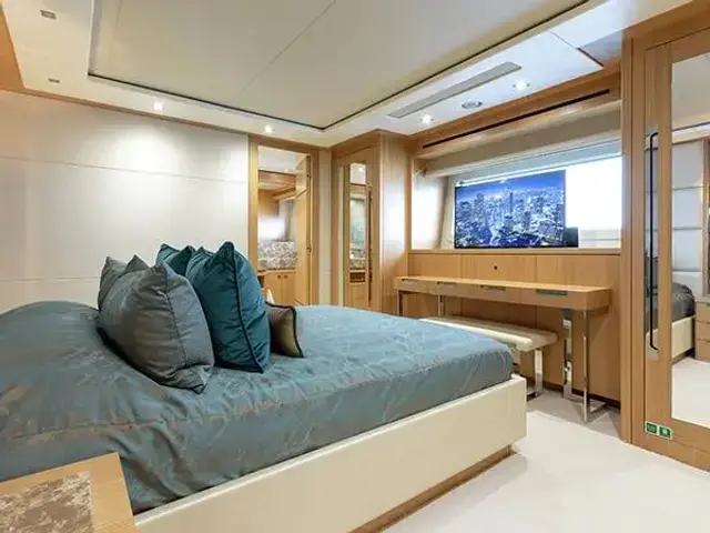 Sunseeker Yacht 131