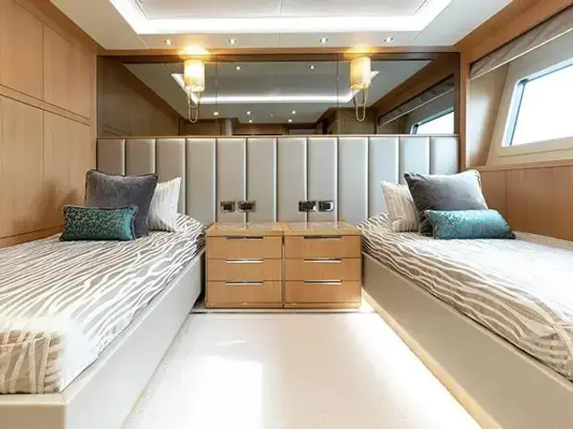 Sunseeker Yacht 131