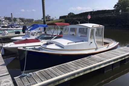 Herreshoff 18' Harbor Pilot