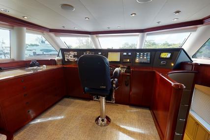 Crescent Raised Pilothouse