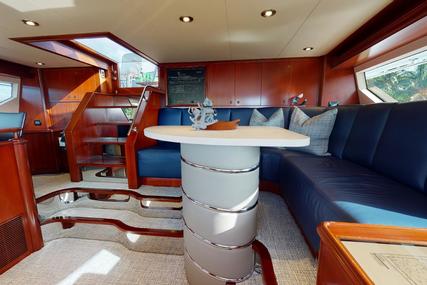 Crescent Raised Pilothouse