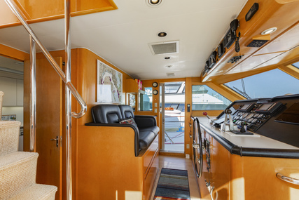 Hatteras Cockpit Motor Yacht