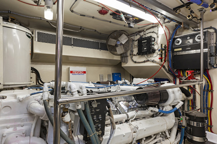 Hatteras Cockpit Motor Yacht