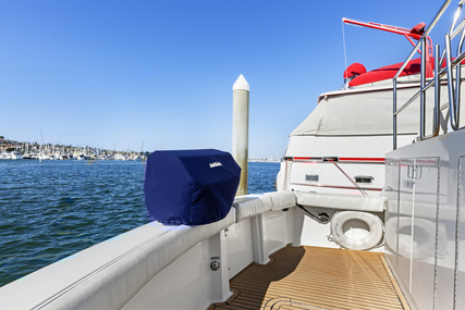 Hatteras Cockpit Motor Yacht