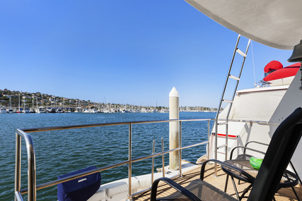 Hatteras Cockpit Motor Yacht