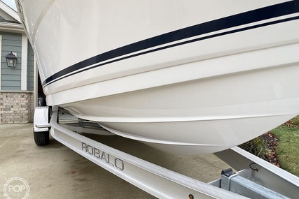 Robalo R180 CC