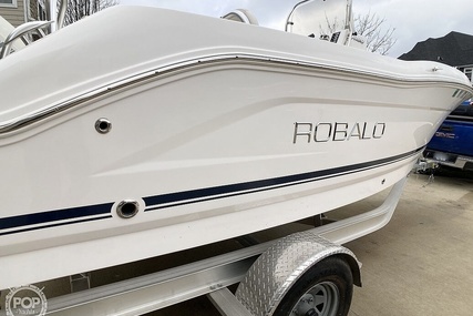 Robalo R180 CC