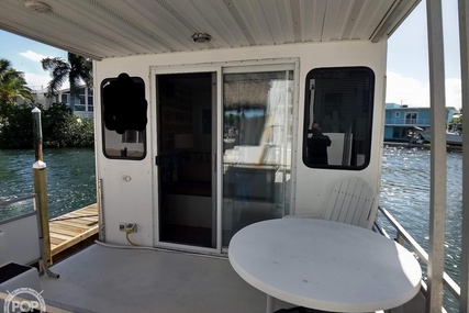 Catamaran Cruisers 1035 Houseboat