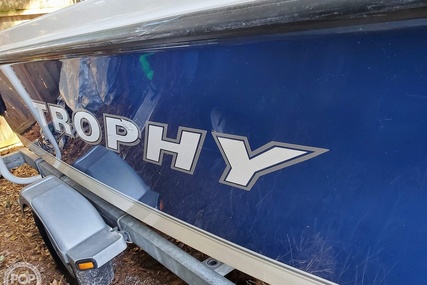 Trophy Boats 1703 CC