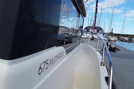 Quicksilver Captur Pilothouse 675