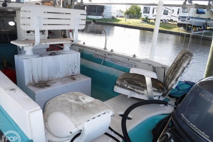 Boston Whaler Menemsha 16