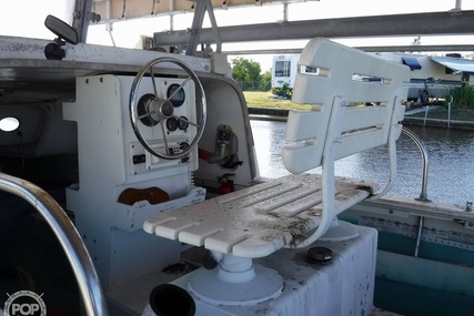 Boston Whaler Menemsha 16