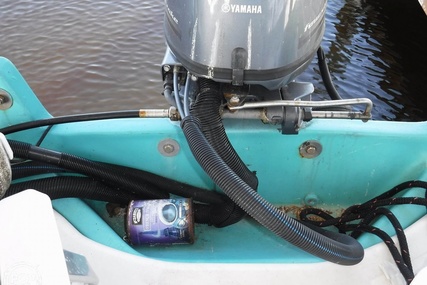 Boston Whaler Menemsha 16