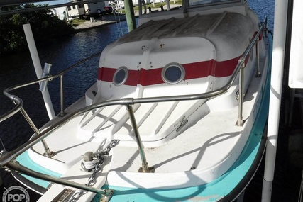 Boston Whaler Menemsha 16