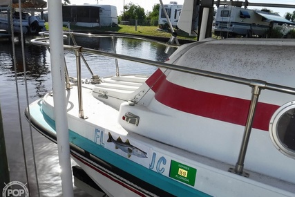 Boston Whaler Menemsha 16