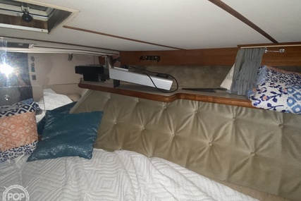 Tollycraft 30' Sport Cruiser