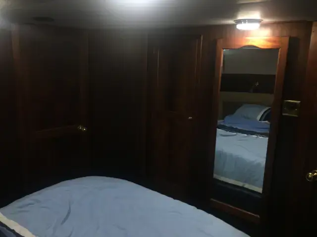 Broom Ocean 42