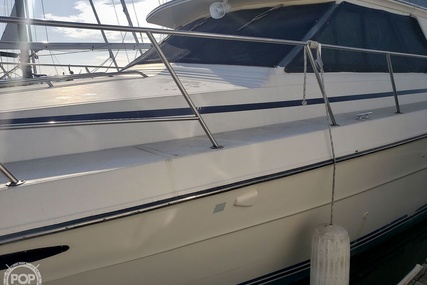 Sea Ray 410 Aft Cabin